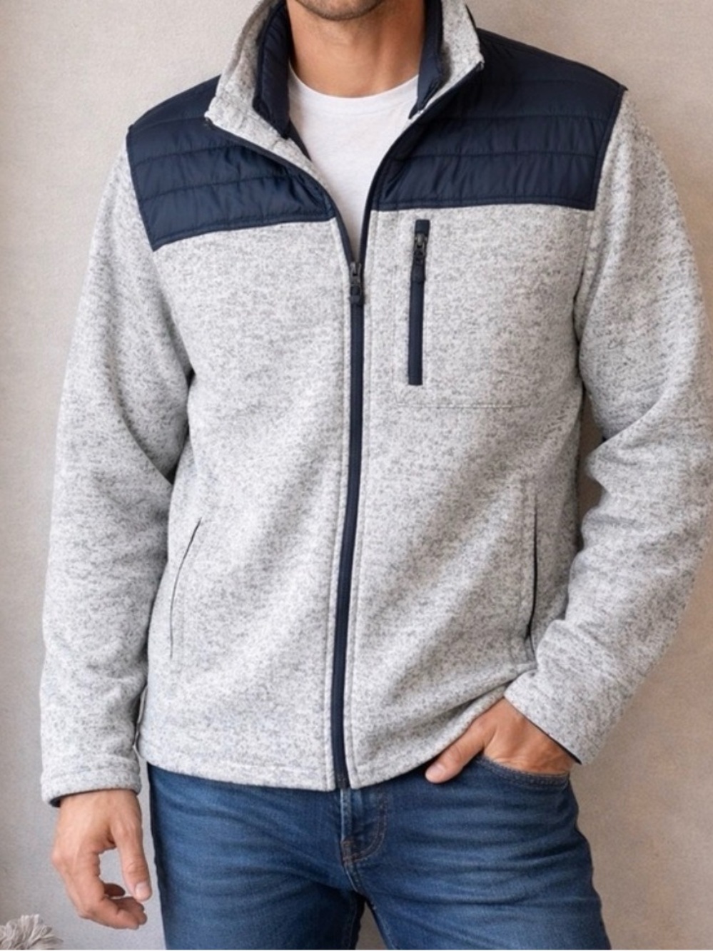 Mountain & Isles Men's Gray and Black Lightweight Jacket Size Medium